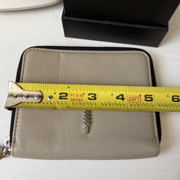 THACKER Julia Leather Small Zip Around Wallet Grey Silver Ring Credit Card - Picture 7 of 8